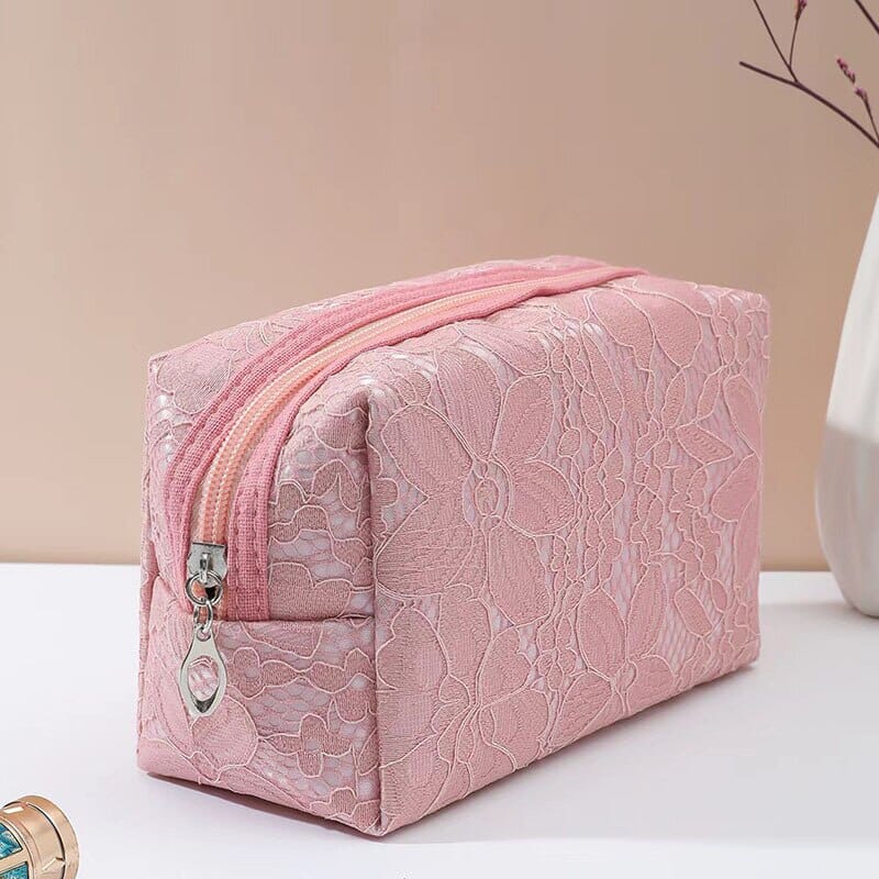 Trousse de Maquillage <br> Motif Dentelle Rose - Édition Limitée